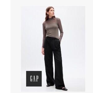 NWT GAP Modern Mockneck Mesh Tee Women’s XL